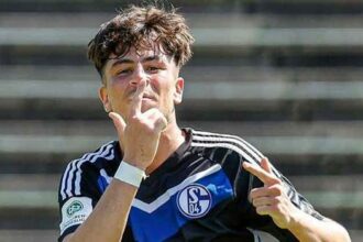 Schalke'den 19 yaşındaki Berkay gündemde