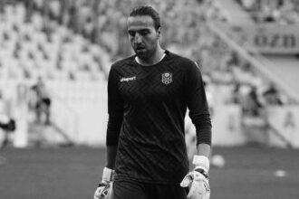 Yeni Malatyaspor, kalecisi Ahmet Eyüp'ün 14 numaralı formasını emekliye ayırdı