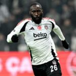 Beşiktaş'tan ayrılan Arthur Masuaku, Premier Lig'e transfer oluyor