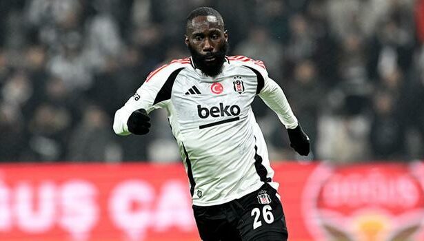 Beşiktaş'tan ayrılan Arthur Masuaku, Premier Lig'e transfer oluyor