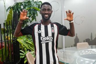 Beşiktaş transferi resmen açıkladı! Wilfred Ndidi İstanbul'a geldi