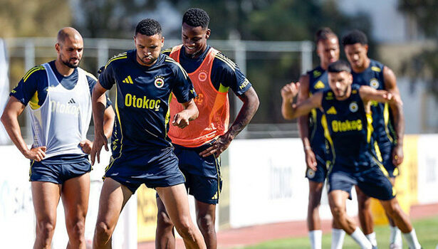 Fenerbahçe'nin Benfica maçı kamp kadrosu açıklandı