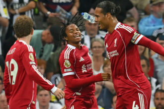 Liverpool 90+10'da 16 yaşındaki Ngumoha ile kazandı!