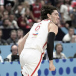 Üçlük kralı Cedi Osman!