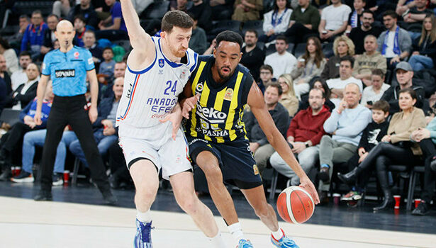EuroLeague'de Türk derbisi heyecanı yarın oynanacak!