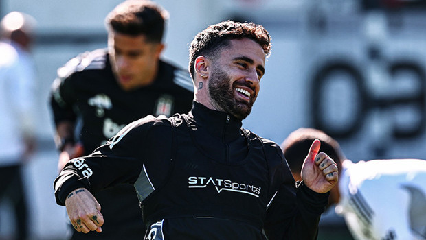 Fenerbahçe derbisi öncesinde Beşiktaş'a Rafa Silva müjdesi!