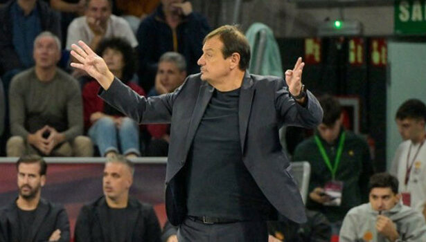 Olympiakos mağlubiyeti sonrası Ergin Ataman: 'Tek olumlu şey derbiyi dört sayı farkla kaybetmiş olmamız!'