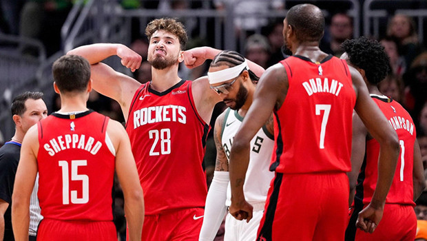 Alperen Şengün 'double-double' yaptı, Rockets deplasmanda Bucks'ı devirdi!