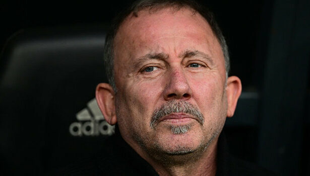 Beşiktaş öne geçip 12 puan kaybetti!