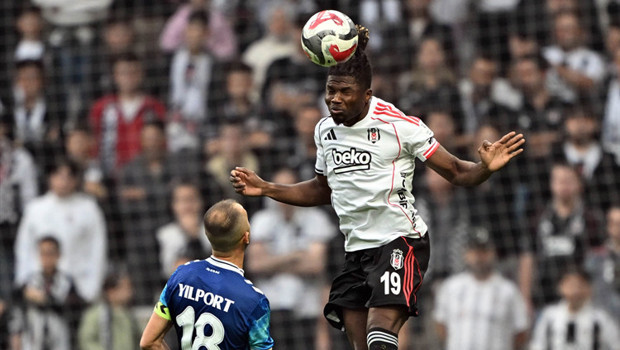 Beşiktaş'ta Abraham kulübeye, yeni santrfor Toure!