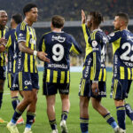 Fenerbahçe'de derbi öncesi 2 isim sınırda!