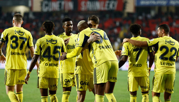 Fenerbahçe'de 'tarihi' derbi!