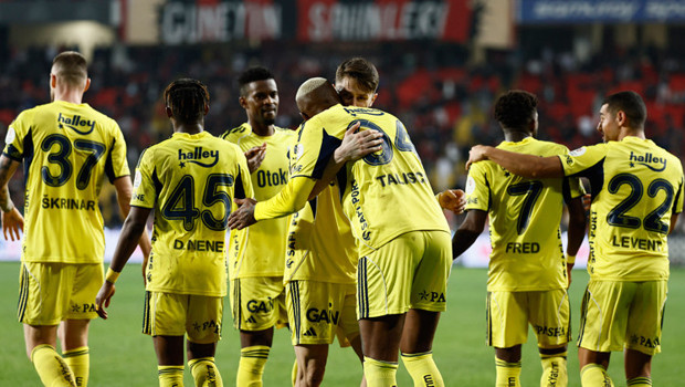 Fenerbahçe'de 'tarihi' derbi!