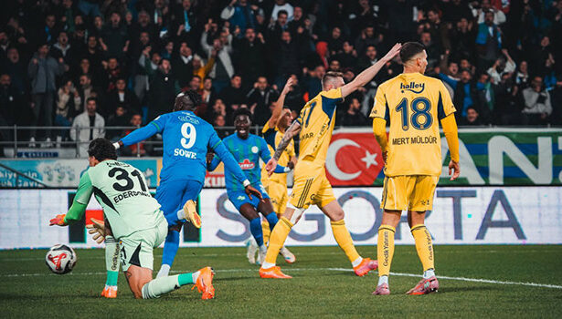 Fenerbahçe'nin belalısı Ali Sowe!