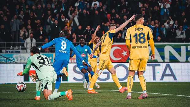 Fenerbahçe'nin belalısı Ali Sowe!