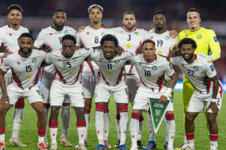 Karayipler'de iki peri masalı!