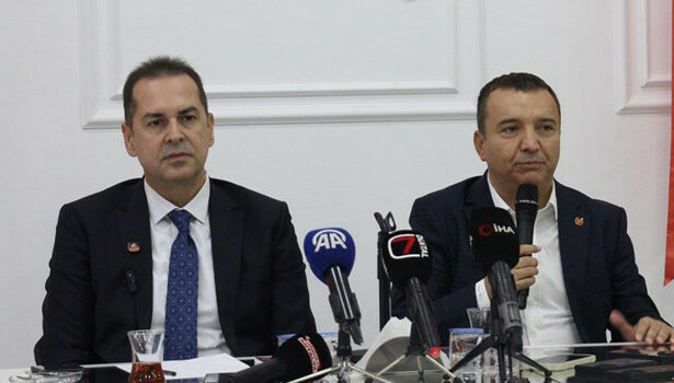 Antalyaspor'dan teknik direktör açıklaması!