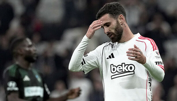 Beşiktaş'ta Rafa Silva için karar günü!