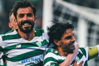 Bursaspor, Ankara Demirspor’u 4 golle devirdi!