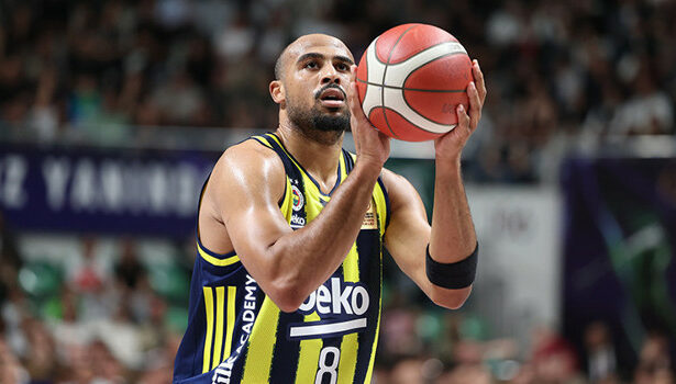 Fenerbahçe Beko evinde Barcelona ile karşılaşacak!