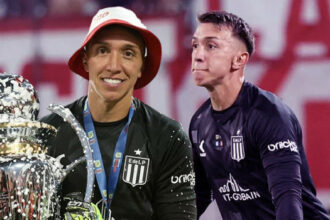 Fernando Muslera tarihe geçti! 1 haftada 2. kupasını kazandı