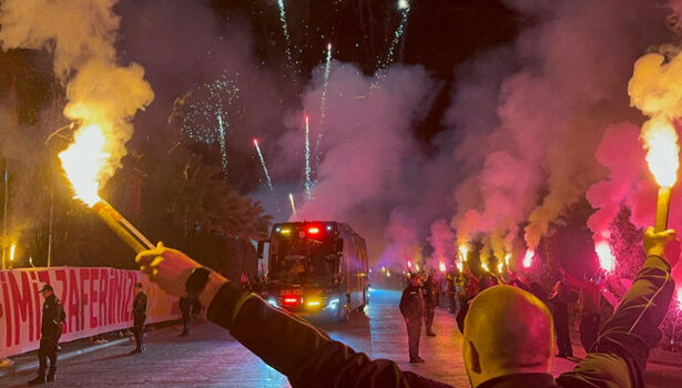 Galatasaray'a Antalya'da coşkulu karşılama!