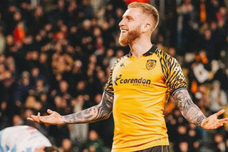 Hull City, Wrexham'ın 9 maçlık serisine son verdi