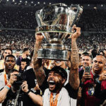 Memphis Depay’dan kupa zaferi sonrası eleştiri! 'Bu güzel kulübü rahat bırakın'