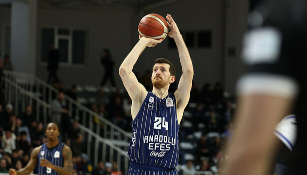 Anadolu Efes Baskonia ile karşılaşacak!