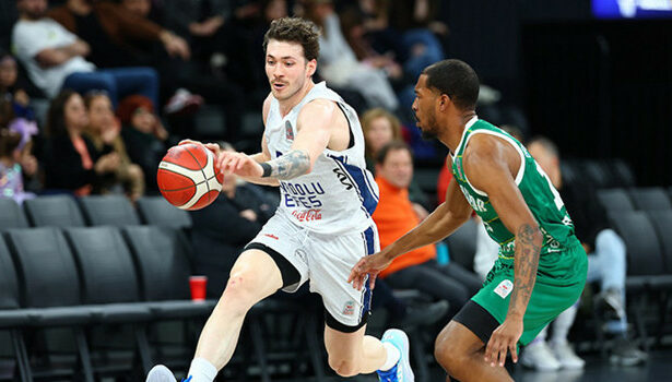 Anadolu Efes evinde Bursaspor'u mağlup etti!