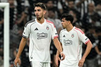 Beşiktaş, Demir Ege Tıknaz'ı Kayserispor maçı kamp kadrosundan çıkardı