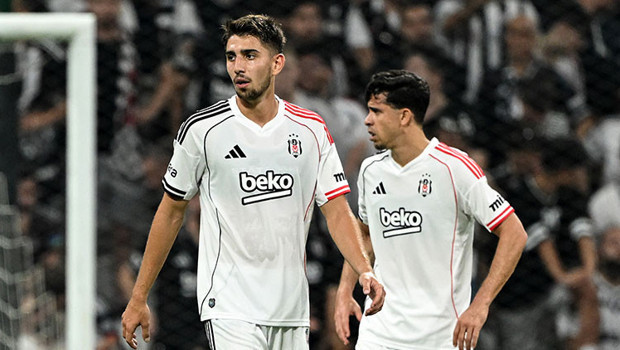 Beşiktaş, Demir Ege Tıknaz'ı Kayserispor maçı kamp kadrosundan çıkardı