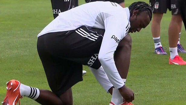 Beşiktaş'ta Tammy Abraham kamptan ayrıldı