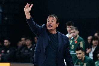 Ergin Ataman: 'Bazı oyuncular takımda oynamayı hak etmiyor!'