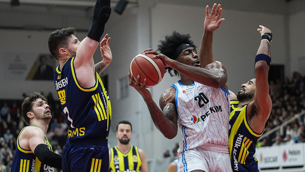 Fenerbahçe Beko, deplasmanda galip!