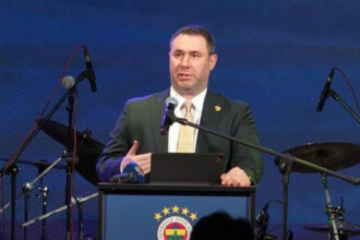 Fenerbahçe'nin eski yöneticisi Barış Göktürk: 'İstikrar olmadan başarı kalıcı olmaz'