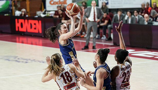 Fenerbahçe Opet, EuroLeague'de Altılı Final'i garantiledi!