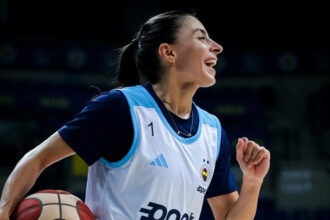 Fenerbahçe Opet'ten sakatlık açıklaması!