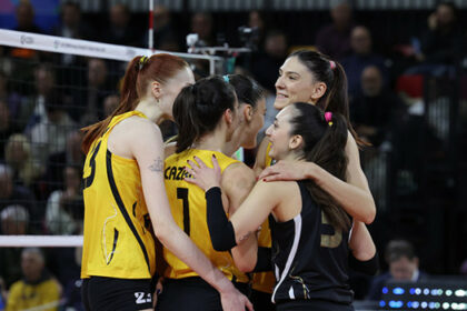 VakıfBank, Savino Del Bene Scandicci'yi rahat geçti