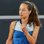 Zeynep Sönmez, Avustralya'da set vermeden ana tabloda!