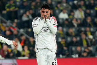 Beşiktaş'ta sakatlık şoku! Galatasaray derbisinde forma giyemeyecek