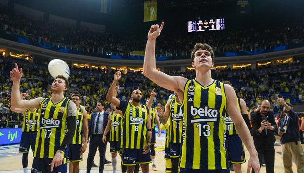 Fenerbahçe, Panathinaikos karşısında!