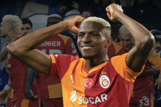 Galatasaray'ın nefes kesen Juventus maçı sonrası böyle açıkladı: Yeryüzünün en iyi 5 santrforundan biri!