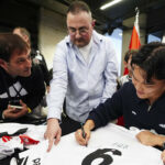 Hyeon-gyu Oh, imza gününde taraftarlarla buluştu