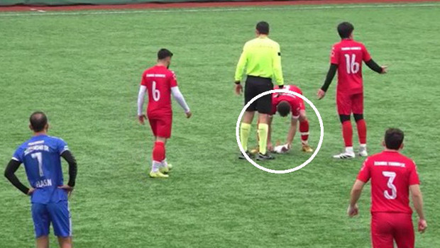 İstanbul'da oynanan maçta ilginç olay: Top isabet eden martı kalp masajıyla hayata döndürüldü!