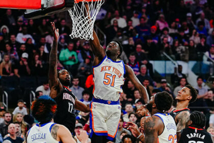 New York Knicks 18 sayı geriden gelerek Rockest'ı mağlup etti!