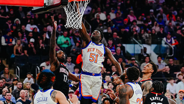 New York Knicks 18 sayı geriden gelerek Rockest'ı mağlup etti!