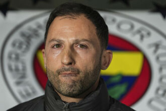 Yedi eksikli Fenerbahçe, İngiltere'de tur peşinde!