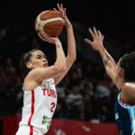 Potanın Perileri Avustralya ile karşılaşacak!