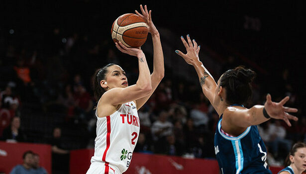 Potanın Perileri Avustralya ile karşılaşacak!